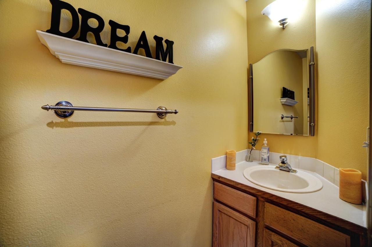 Cozy 2 Bedroom Townhouse In Northgate Seattle Buitenkant foto